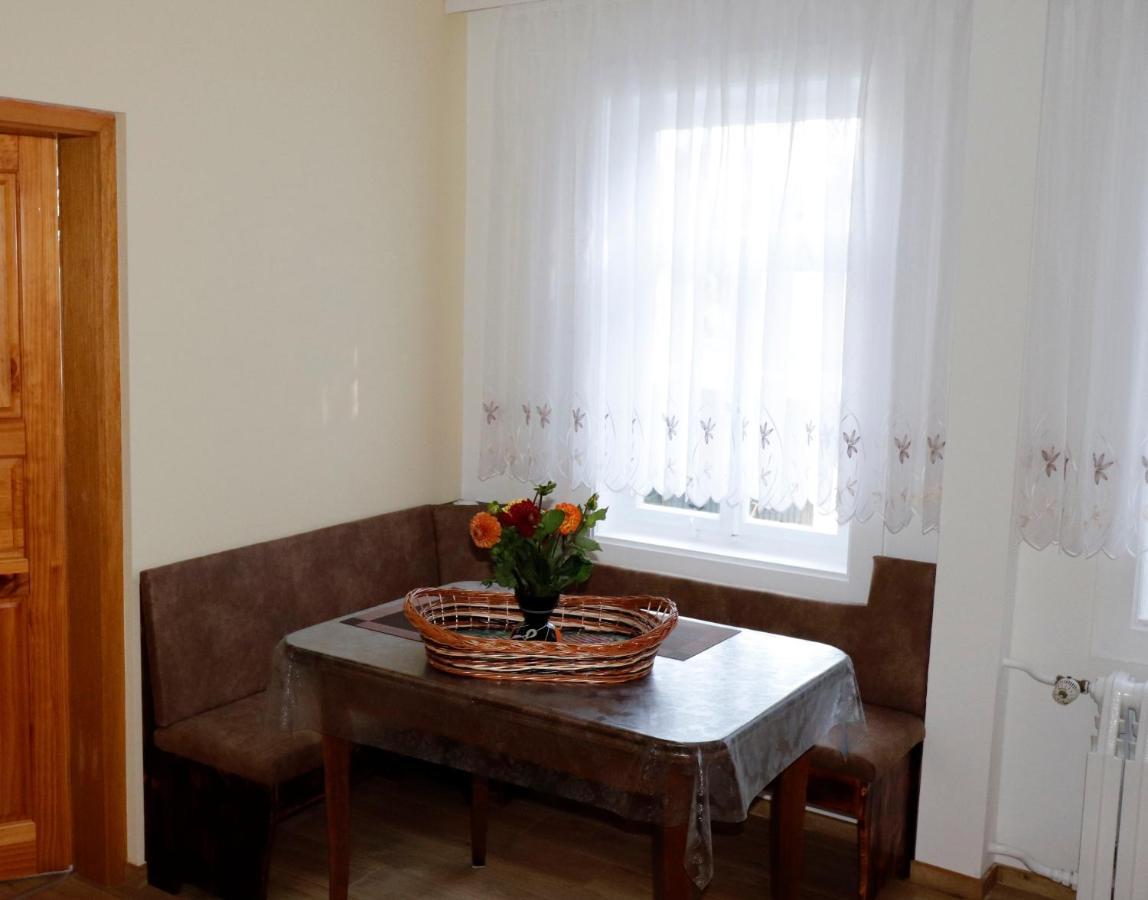 Ferienwohnung Zum Rotem Karpfen Ерфурт Екстер'єр фото